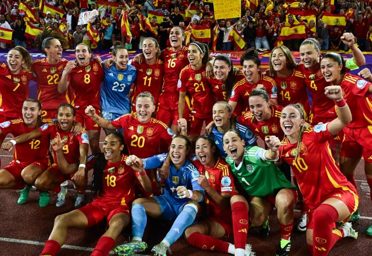 Euro nữ 2025: Nữ Tây Ban Nha bước vào chung kết gặp nữ Anh