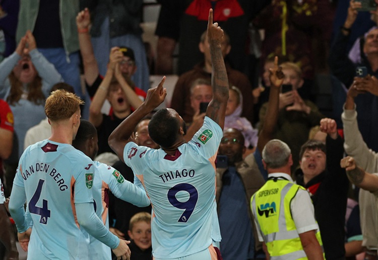 ကလပ် ကမ္ဘာ့ဖလား ချန်ပီယံ အန်ဇို မာရက်စ်ကာရဲ့ အသင်းက ပရီးမီးယားလိဂ် ရာသီသစ်မှာလည်း ရှုံးပွဲ လုံးဝ မရှိသေးပါဘူး။