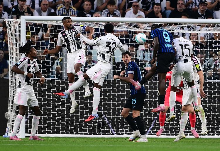 意甲联赛  图拉姆兄弟同场进球，成为比赛亮点。