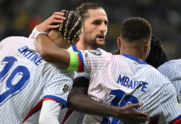 ပြင်သစ် လက်ရွေးစင် အသင်း ကတော့ ကမ္ဘာ့ဖလား ခြေစစ်ပွဲ ဥရောပဇုန် အုပ်စု D မှာ အိုက်စ်လန်၊ ယူကရိန်း၊ အဇာဘိုင်ဂျန် တို့နဲ့ ကျရောက်နေပါတယ်။