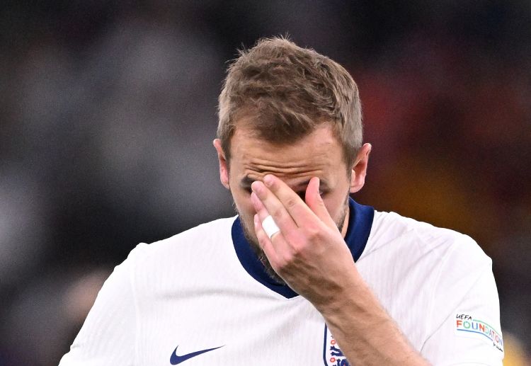 ပီလီ ကတော့ ကမ္ဘာ့ဖလား ချန်ပီယံဆုကို ၃ ကြိမ် အထိ ရယူထားနိုင်ခဲ့တဲ့ တစ်ဦးတည်းသော ကစားသမား အဖြစ် ရပ်တည်နေသလို သူဟာ ဘရာဇီးလ် အတွက် ၉၂ ပွဲ ကစား ၇၇ ဂိုး သွင်းယူခဲ့ပါတယ်။