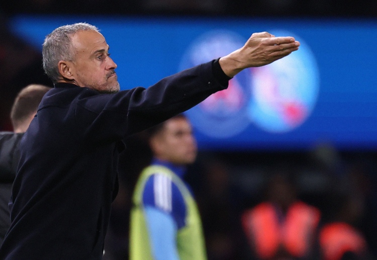 လာလီဂါ ချန်ပီယံ ဘာစီလိုနာ ကတော့ ဟန်စီ ဖလစ်ခ် အနေနဲ့ အသင်းနဲ့ စာချုပ်သက်တမ်း မတိုးဘူး ဆိုရင် ပီအက်စ်ဂျီ နည်းပြ လူးဝစ္စ အန်နရီကေးကို ပြန်လည် ခန့်အပ်ဖို့ ရှိနေကြောင်း သိရပါတယ်။