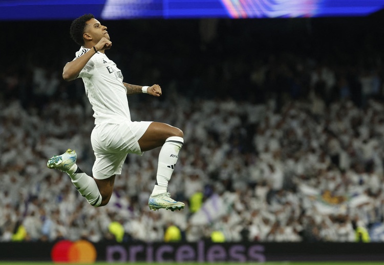 လက်ရှိ ကိုမို နည်းပြ ဆက်စ် ဖာဘရီဂတ်စ် ကတော့ လာလီဂါ ကလပ်ရဲ့ အနာဂတ် နည်းပြ စာရင်းမှာ ထိပ်ဆုံးက ရှိနေပါတယ်။