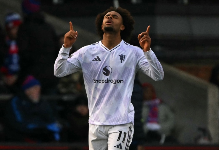 Manchester United’s injury absences opened the door for Joshua Zirkzee to step up in the Premier League